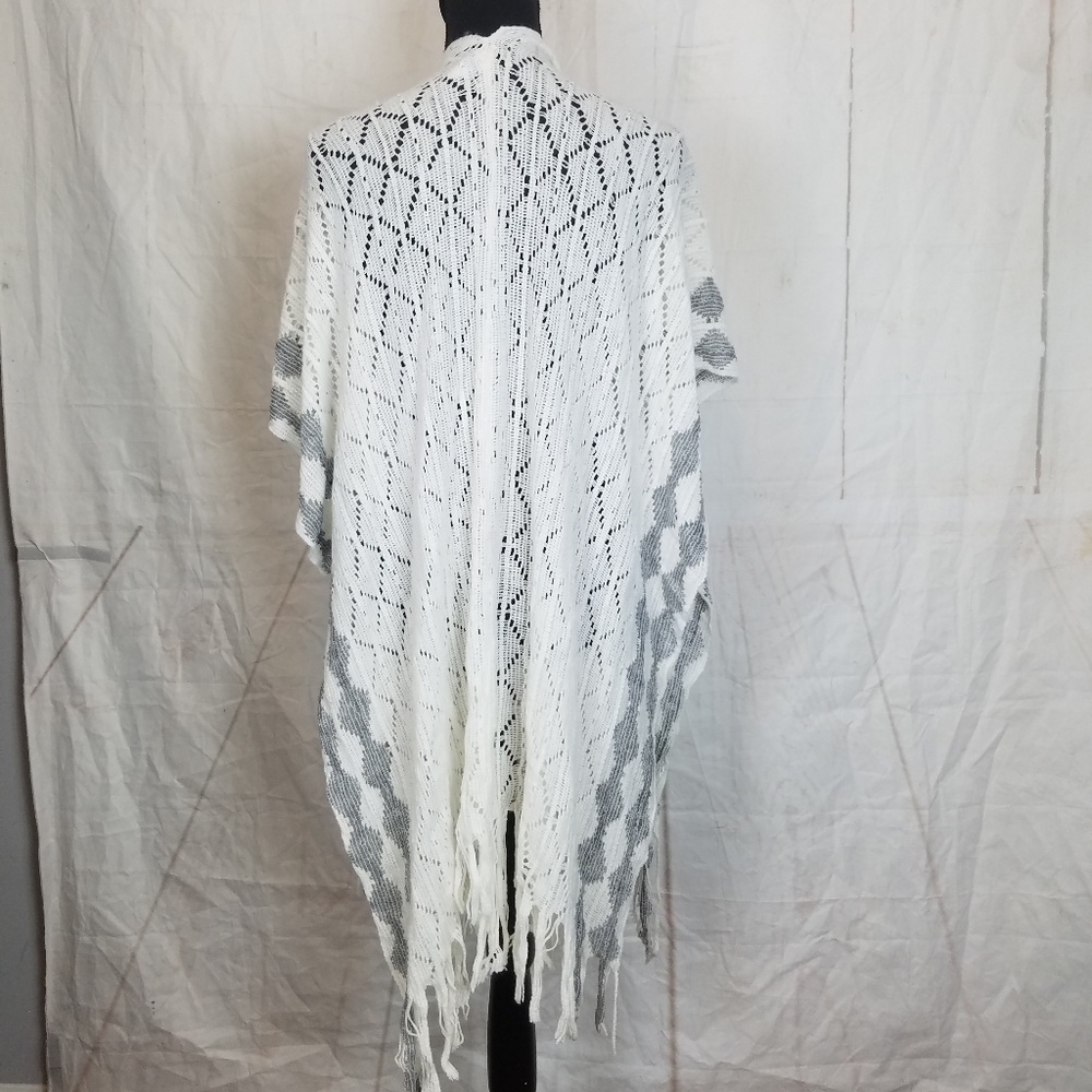 Just be open front Fringe hemline wrap sweater - Picture 2 of 6